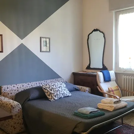 La Casa Di Lucia: Grande Con Balcone *