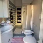 La Casa Di Lucia: Grande Con Balcone