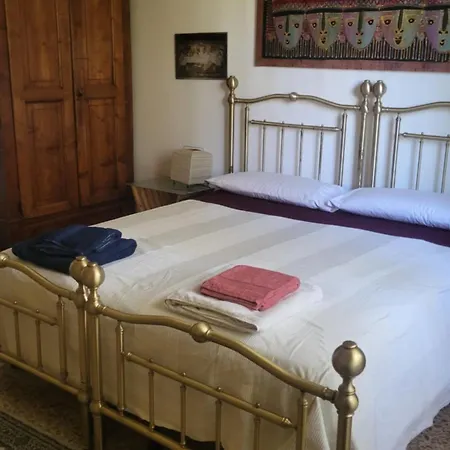 Apartament La Casa Di Lucia: Grande Con Balcone Brescia