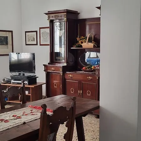 La Casa Di Lucia: Grande Con Balcone * Brescia